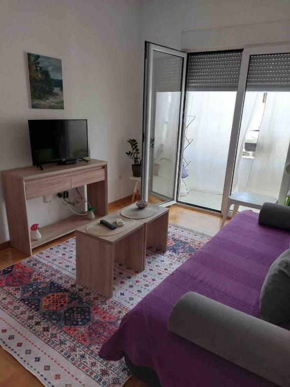 Cozy Apartment with Private Garage - Walk to City Center - B&B Budva