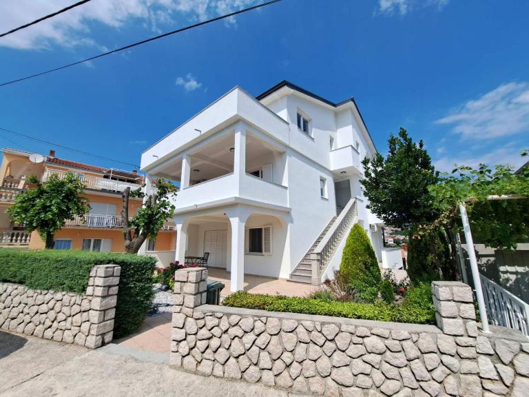 Apartment Maja - B&B Novi Vinodolski