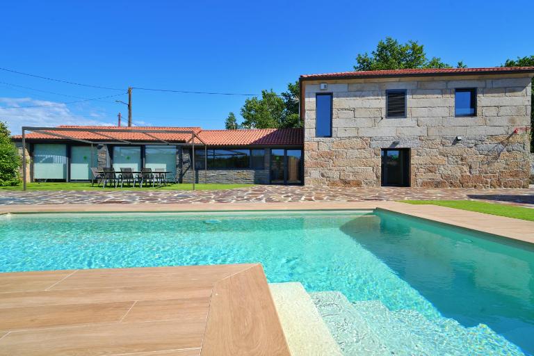 Lujosa villa con piscina - B&B Ribadumia
