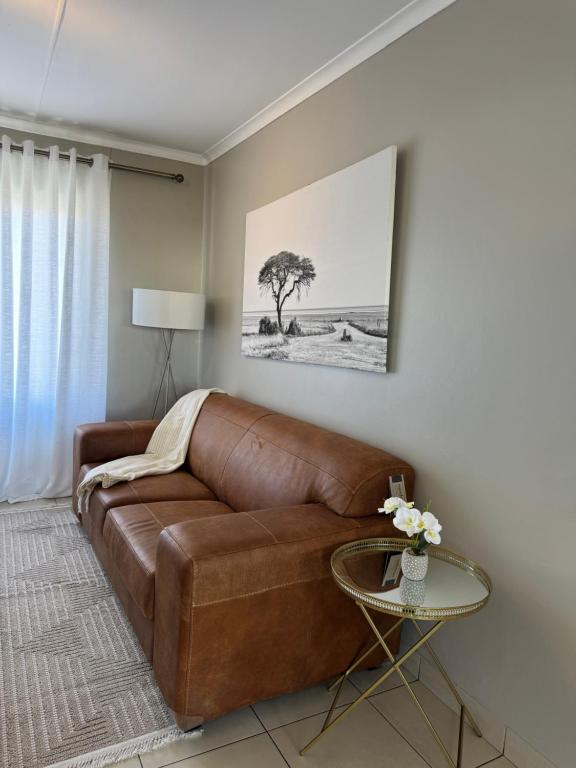 Oasis Sky Self Catering Apartment - B&B Windhoek