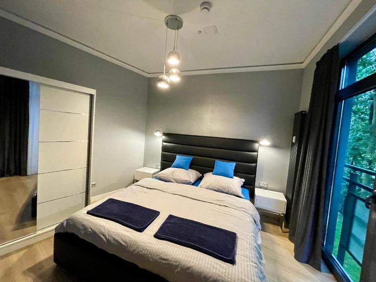Apartament Navy Blue z tarasem - B&B Serock