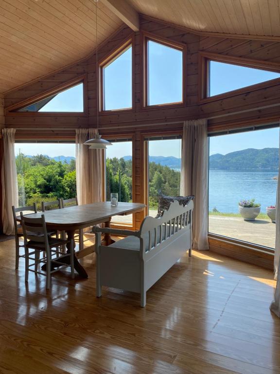 Fjordview Family Cabin - Chambres d'hôtes Strand