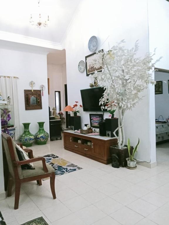 Guest House Abimanyu - Ferienwohnung Kaliurang VIII