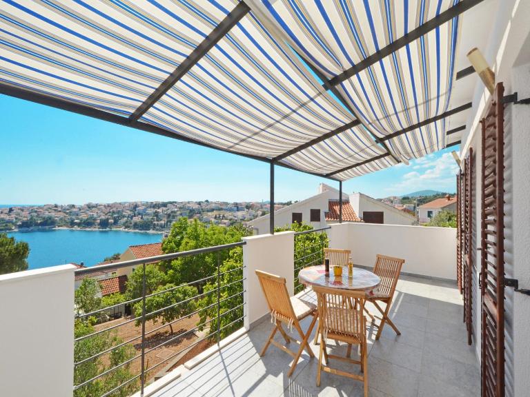 Sea View Apartment - B&B Traù