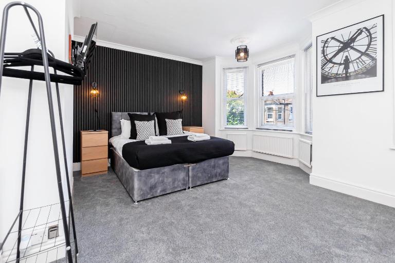 Modern 5-Bed - Sleeps 10-Walk to Centre & Parking - B&B Southampton