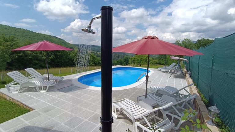 Green Oasis Bungalows - Bed and Breakfast Sarajevo