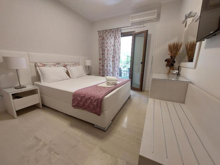 Iraklis Studios - Bed and Breakfast Párga
