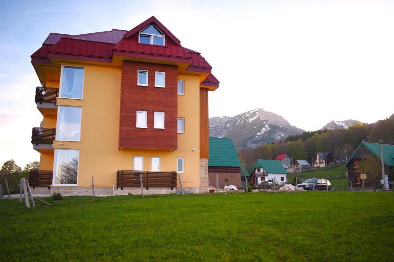 Queen of Durmitor - B&B Zabljak