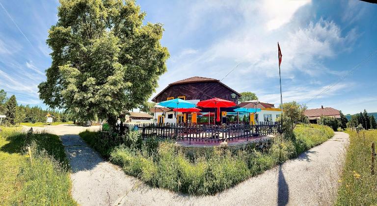 Hôtel Restaurant Les Cernets, "Val-de-Travers" - Ferienwohnung Les Verrières