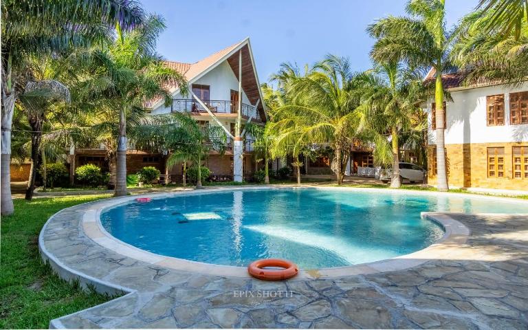 Zuri Bliss - Bed and Breakfast Mombassa