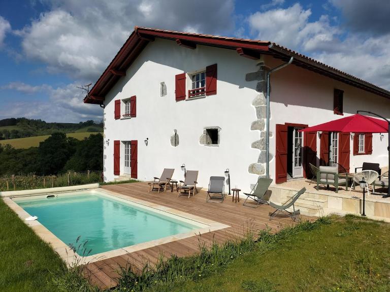 Maison basque de charme avec piscine - Ferienwohnung Souraïde