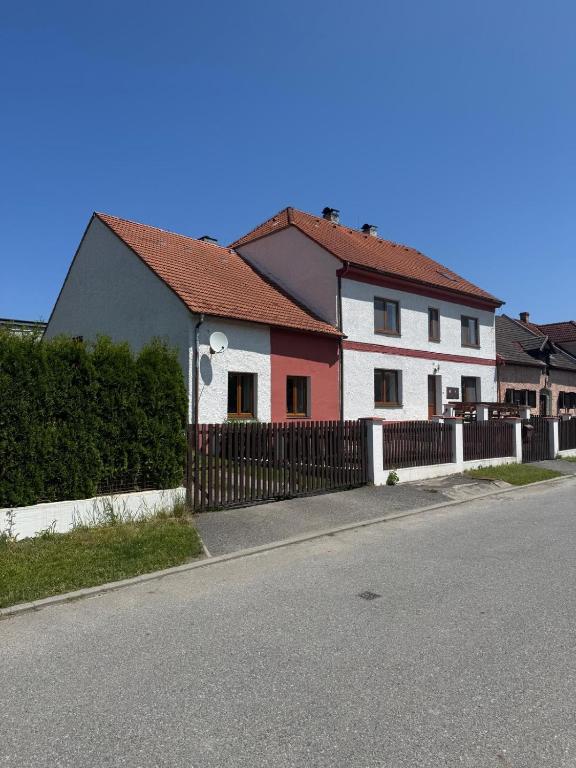U Rafičky - V Domkách 128, Horní Planá - B&B Horní Planá