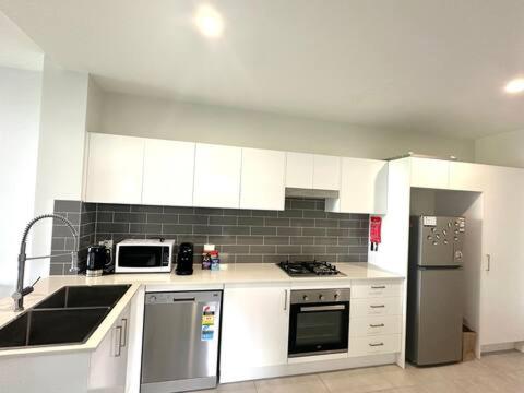2bedroom 2bath in Garden city - B&B Brisbane