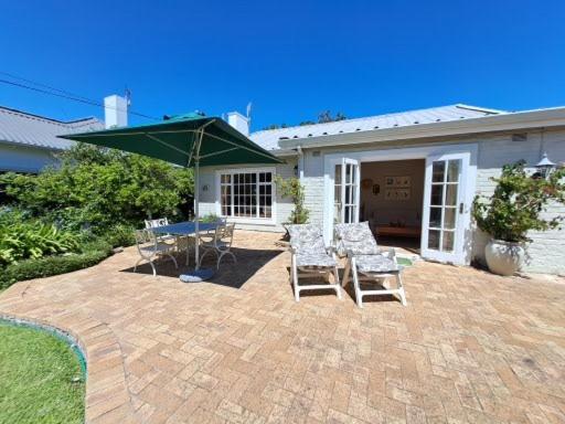 Lucy's Cottage on Leisure Isle - Bed and Breakfast Knysna
