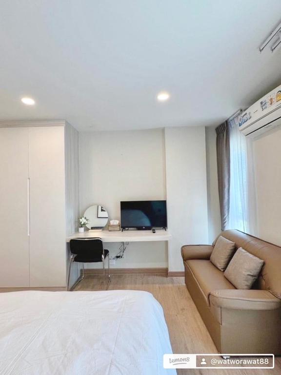 อีสต์วิลล์บางแสน36 - Chambres d'hôtes Ban Hua Khao Sammuk