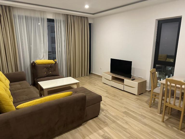AB LUX Apartmani 401 - B&B Sutomore