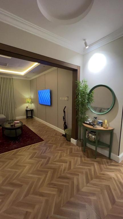 شقة سكنية راقية بغرفة ماستر وغرفة نوم إضافية في موقع حيوي قريب من الخدمات - B&B Riyad