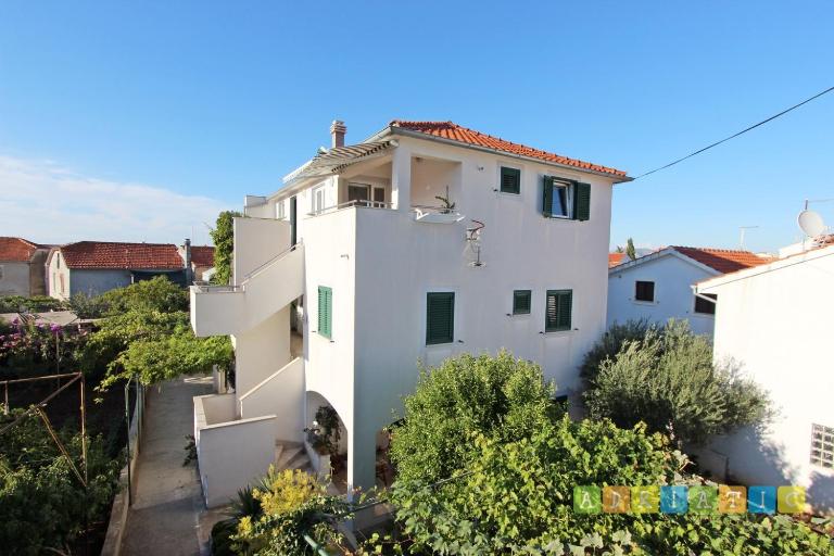Apartment Pa Ve - B&B Murter
