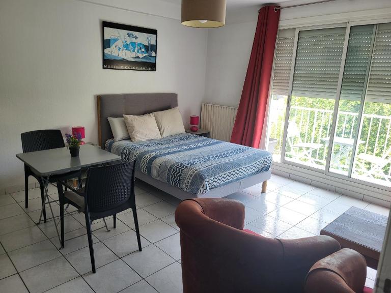 Residence d'Anjou - Grand studio avec clim, balcon et parking privatif - B&B Perpignano