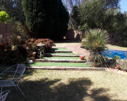 Swasti Guesthouse - Bed and Breakfast Boksburg