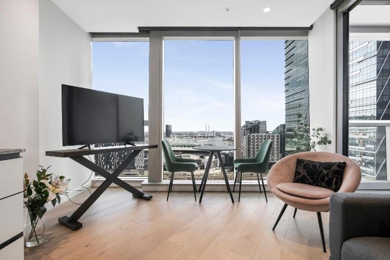 West Side Spencer St Apt w Marvel Stadium View - Chambres d'hôtes Melbourne