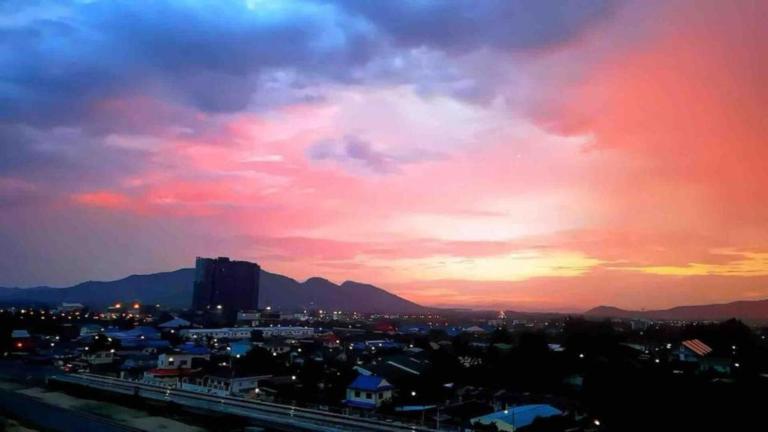 Sunset Mountain View Condo Close to Beach and Mall With Laundry & Smart TV A14 - B&B Hua Hin