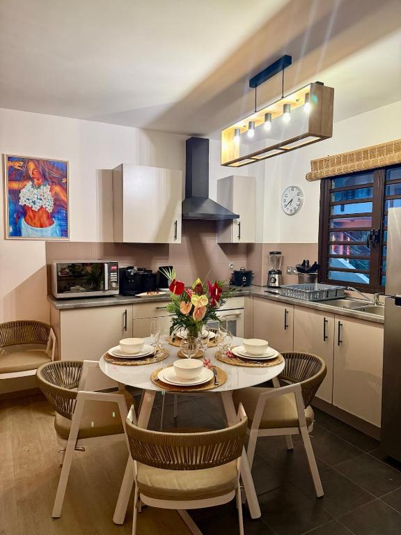 Otemanu Lagoon Apartment with Lagoon View - Ferienwohnung Paripari