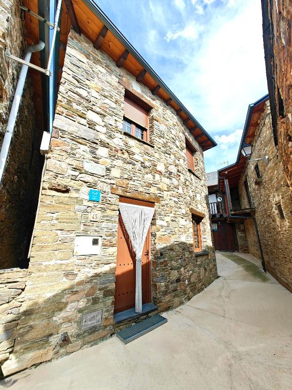 Casa el Tejo - B&B San Cristóbal de Valdueza