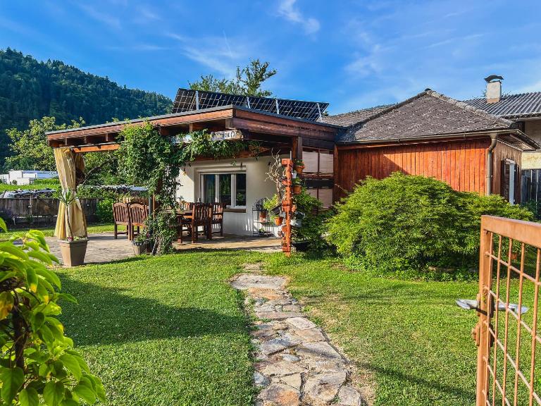 Ferienbungalow Juri am Millstätter See - B&B Döbriach