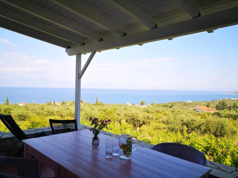 The Iconpainter Zaga Villa - B&B Kompi
