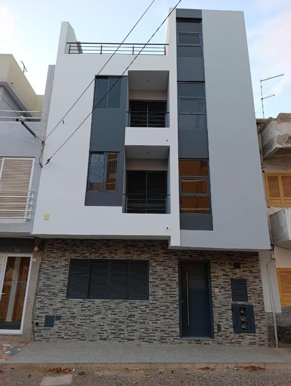 Elly Apartamentos2 - B&B Mindelo