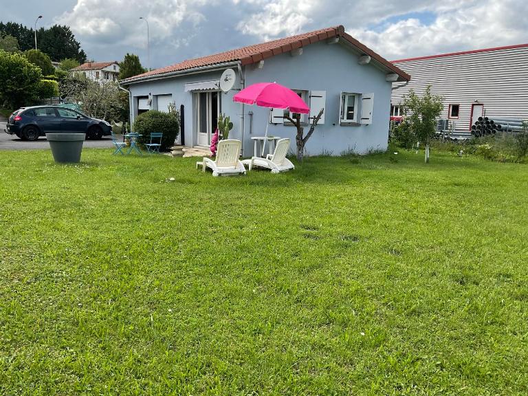 Studio la maison bleue - B&B Issoire