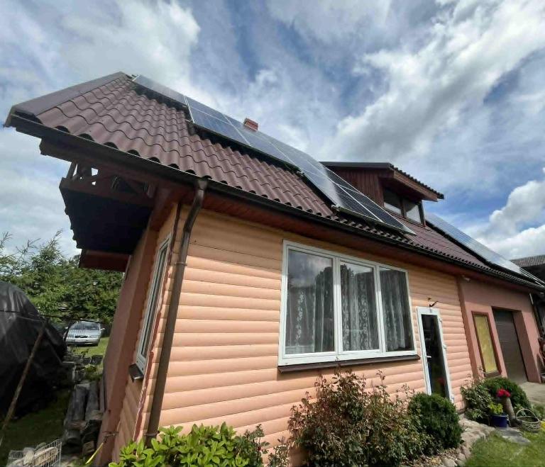 Sodyba prie Ąžuolo - B&B Grendavė