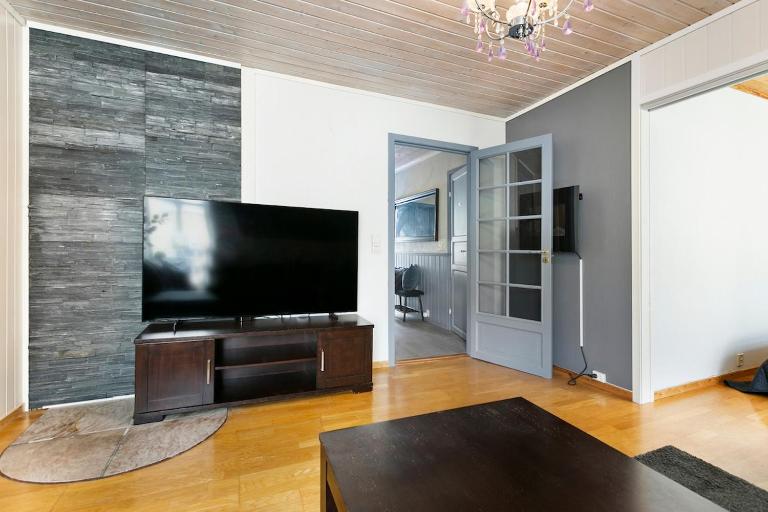 City apartment with 4 bedrooms & private terrace - Ferienwohnung Ålesund