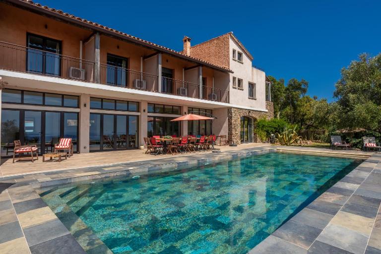 Grande Villa 750 m2 Le Mas des chênes - B&B Bormes-les-Mimosas