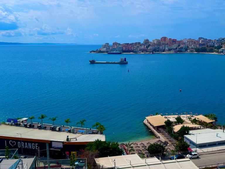 Central Seaview Apartment - B&B Sarandë