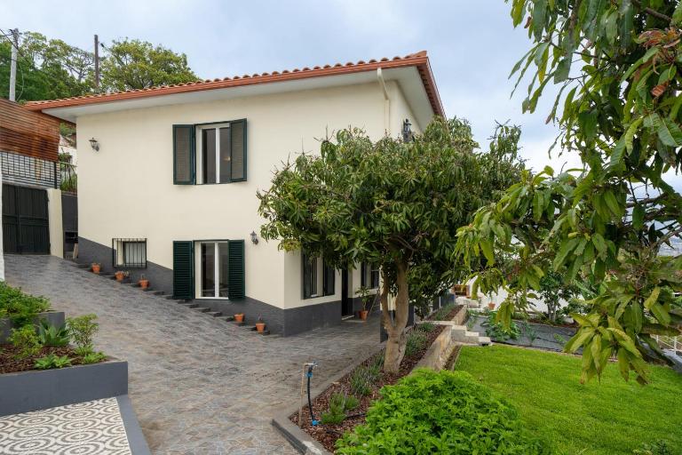 Casa Imaculado Coração by An Island Apart - B&B Funchal