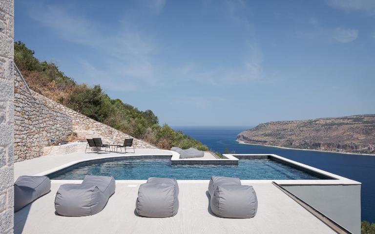 The One Limeni - B&B Liménion