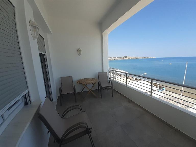 Central apartment by the sea - B&B Ierapetra