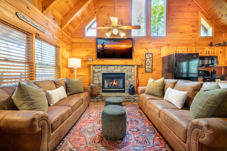 Roudy’s Roost By Avada Properties - Chambres d'hôtes Pigeon Forge
