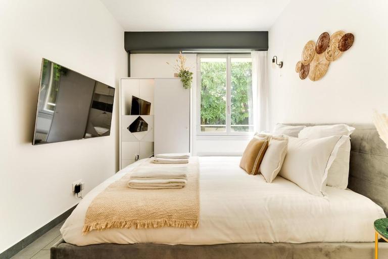 Rez de jardin relaxant et calme - B&B Neuilly-sur-Seine