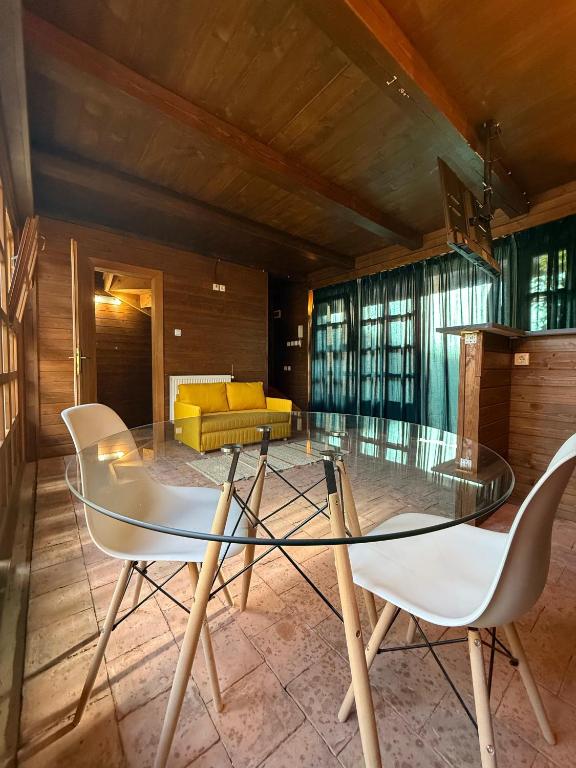 Felinarului 6 Casa Portocalie - Ferienwohnung Hermannstadt