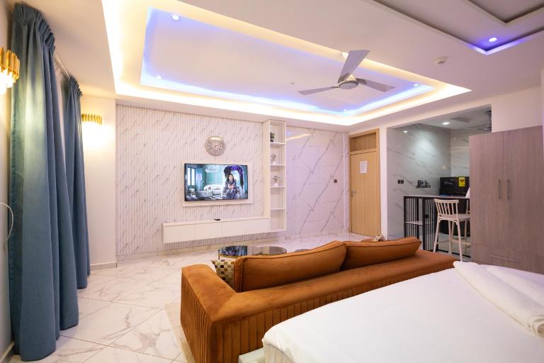 Executive Studio Apartment, East Airport - Bed and Breakfast Accra