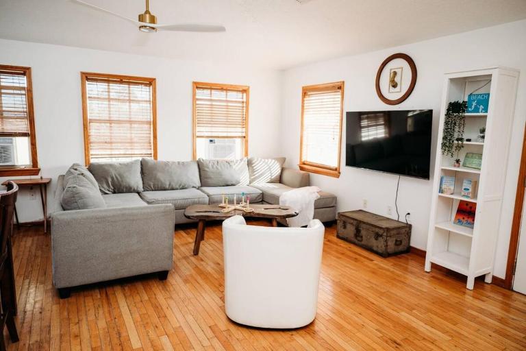 Blue Tropical Haven Romantic Oceanfront Escape - unit 9 - Chambres d'hôtes Melbourne Beach