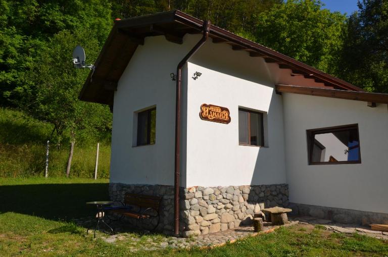 Вила Идилия - B&B Ribaritsa