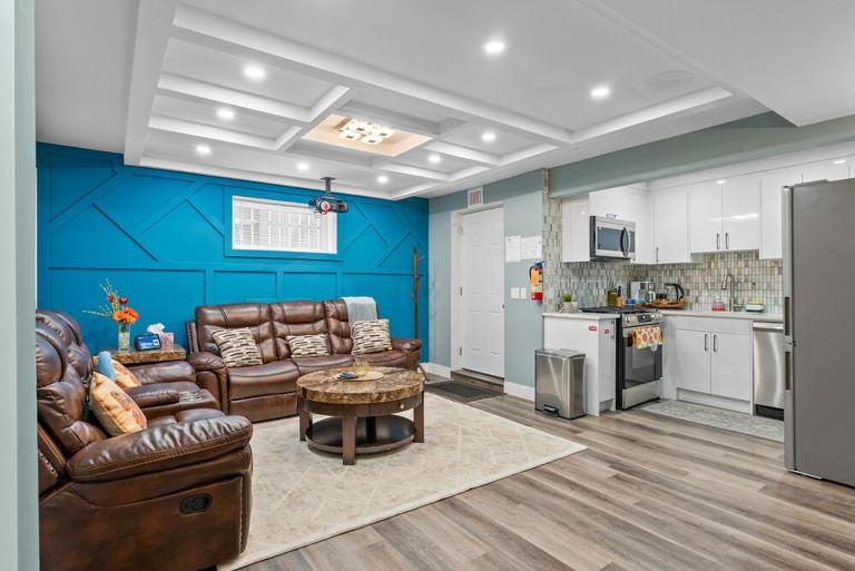 Private Family Entertainer's Suite - Ferienwohnung Calgary