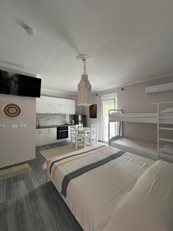 Qetësia Borsh - B&B Borsh