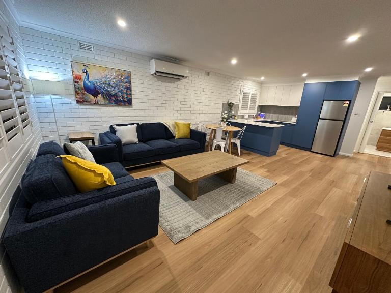 Central Cullen Wagga Apartments - B&B Wog Wog