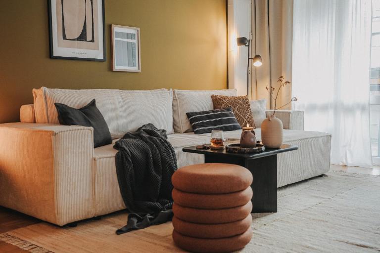 JOBOSTAYS - BLOOM - 6 Personen - 3 Zimmer - 2 Bäder - Balkon - Parkplatz - Babybett - Chambres d'hôtes Oldenbourg