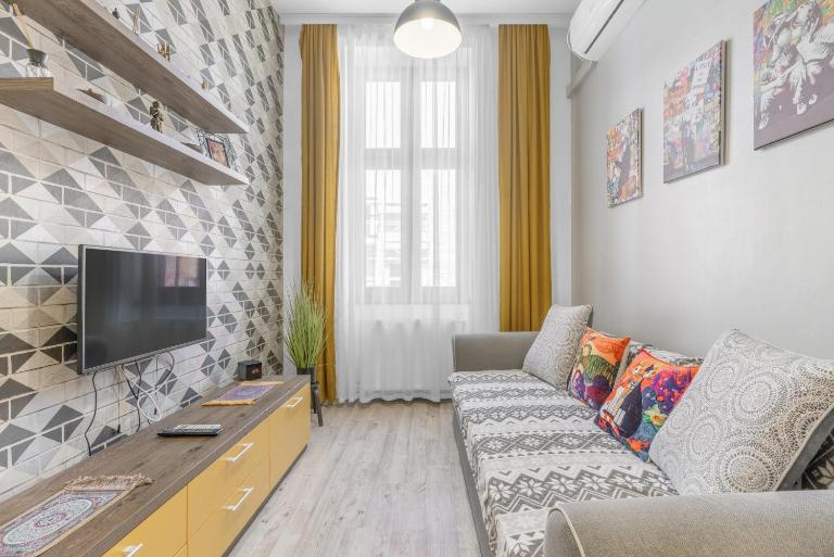 Central Six - Ferienwohnung Großwardein
